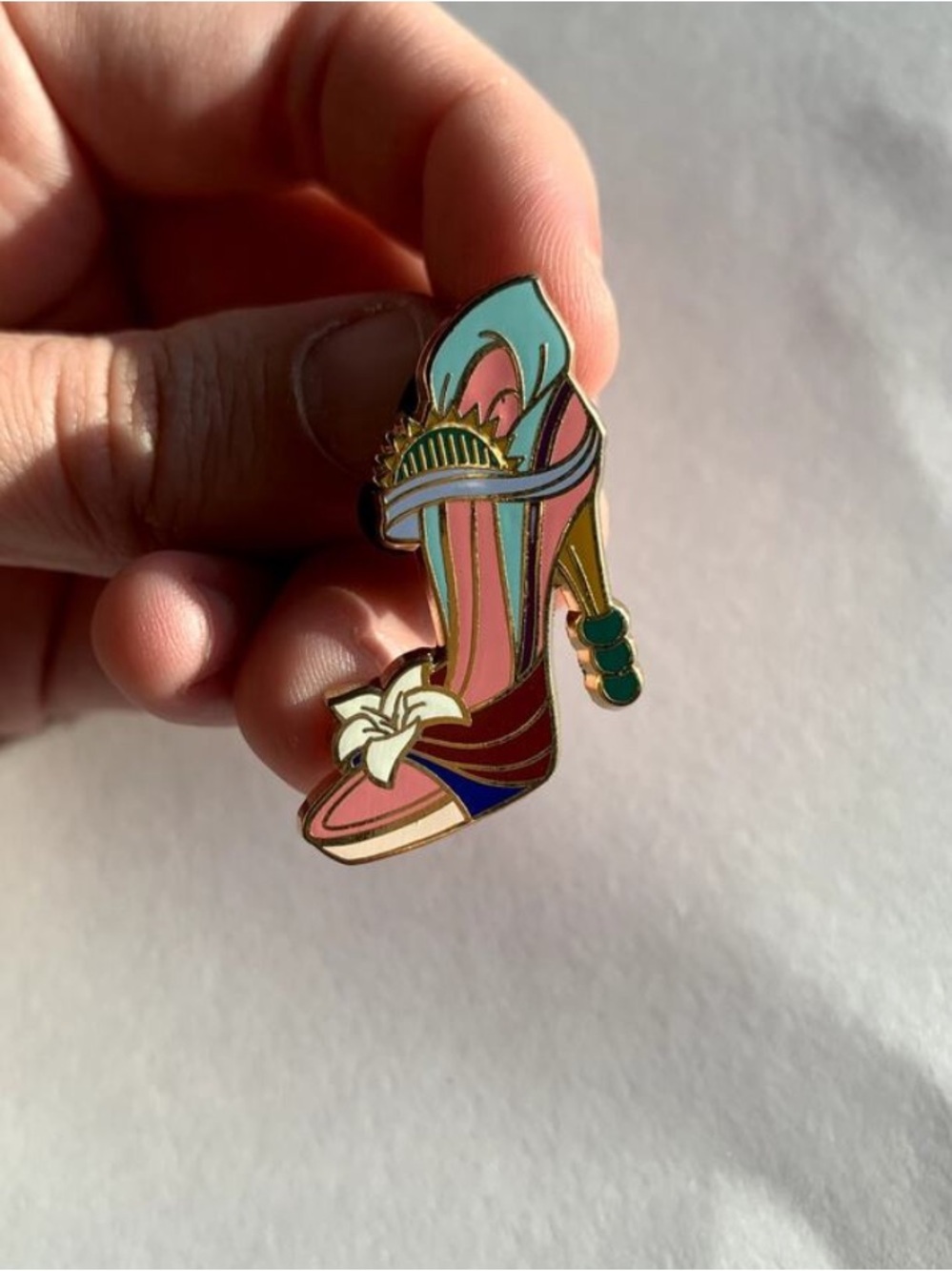 RARE Authentic Mulan Disney Divas Heel Shoe 2014 Pin
